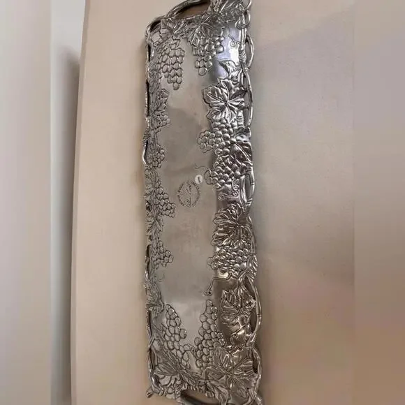 Skinny Arthur Court Serving Tray - Picture 3 of 3